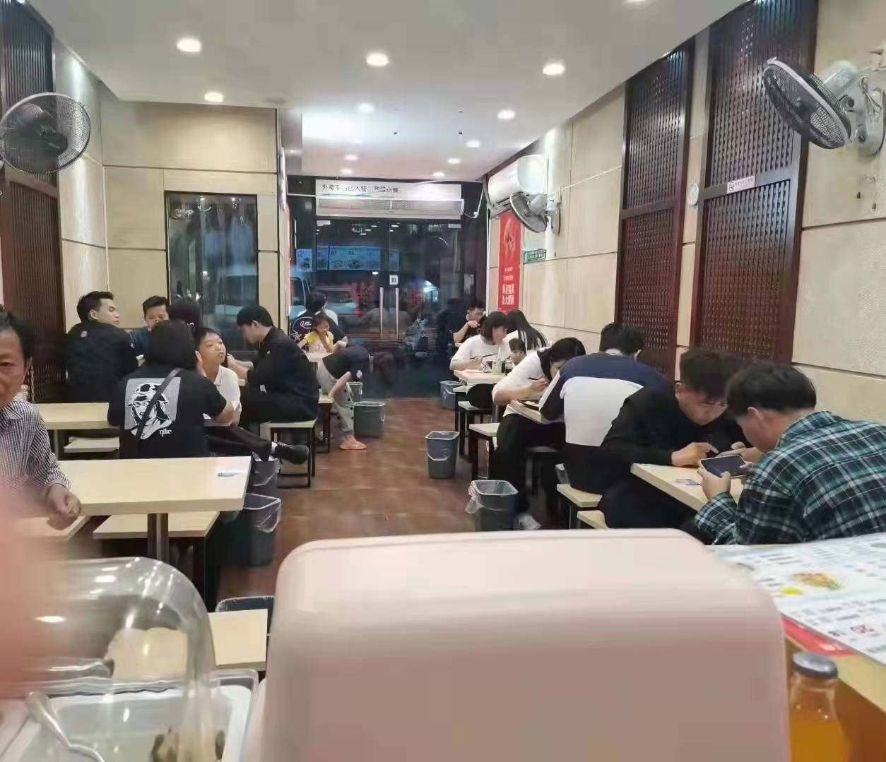 如意餛飩店生意好不好？還需要自己的努力！