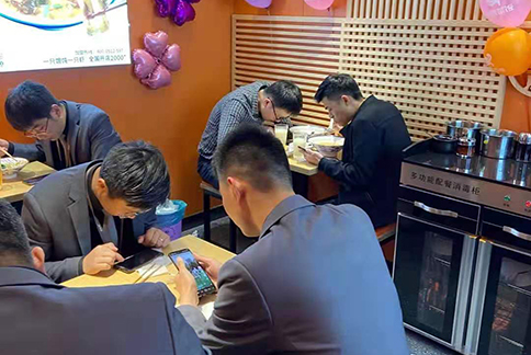 熱烈祝賀浙江湖州如意餛飩德清雷甸鎮店盛大開業！